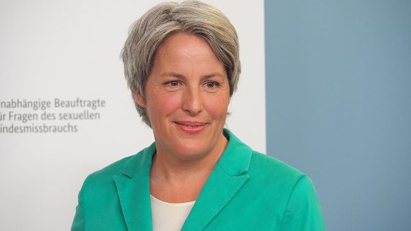 Wahrheit oder Pflicht?: Missbrauchsbeauftragte Kerstin Claus beauftragt Deutsches Jugendinstitut(DJI) mit Forschungszentrum