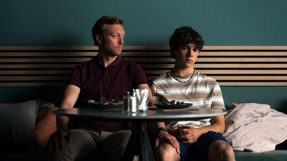 TALLINN BLACK NIGHTS FILM FESTIVAL: Deutscher Spielfilm NO DOGS ALLOWED gewinnt First Feature Award