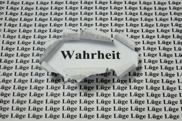 STOPPT die AfD im Landtag von Niedersachsen: Die LÜGEN der Abgeordneten Vanessa Behrendt sind eine Schande im demokratischen Parlament
